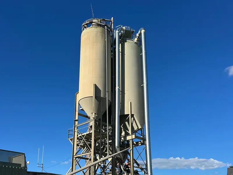 New cyclone and dust extraction ducting to cement silos